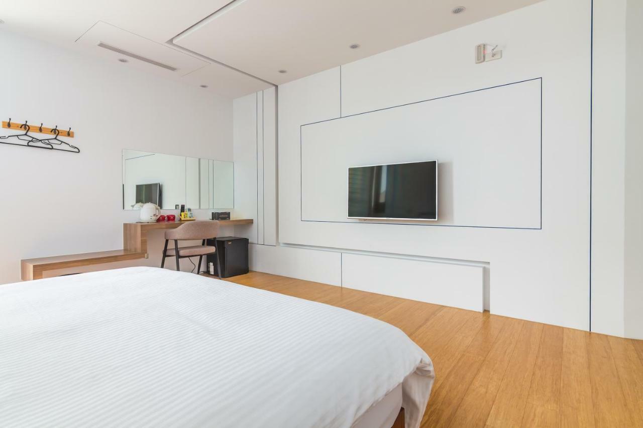Chen Feng Homestay Манонг Екстериор снимка